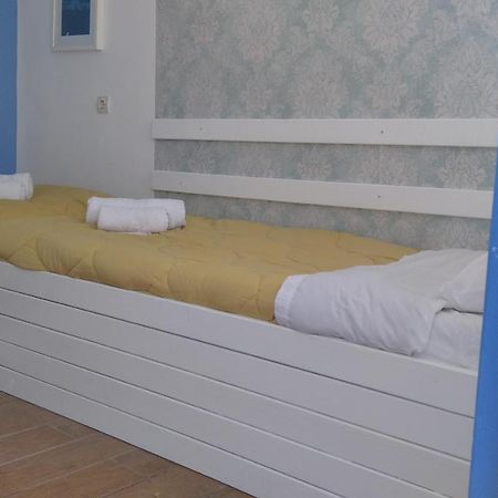 Traditional Renovated House In The Centre Of Anafi Exterior foto