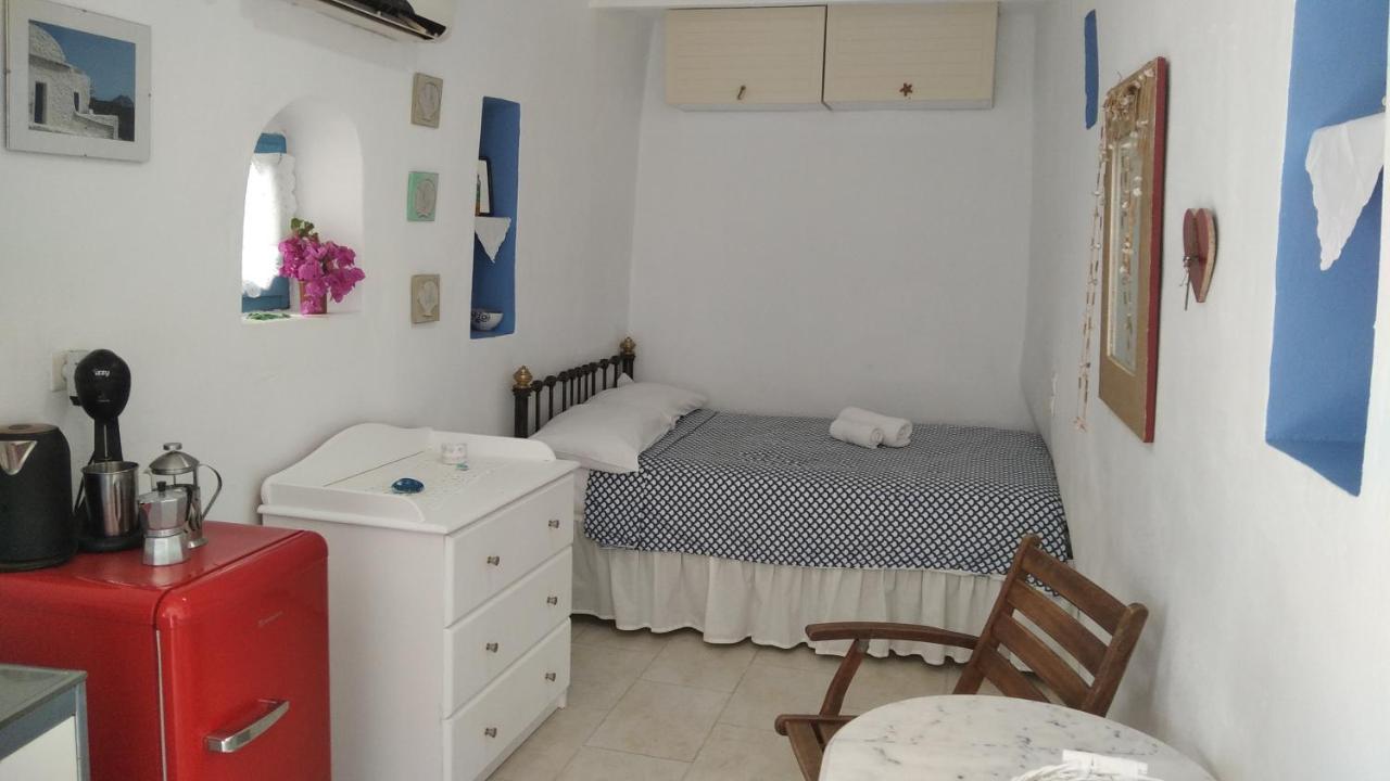 Traditional Renovated House In The Centre Of Anafi Exterior foto