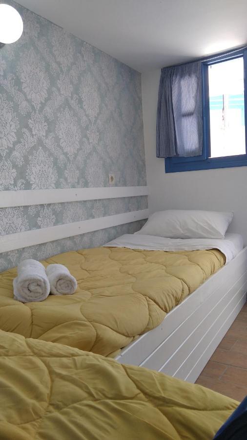 Traditional Renovated House In The Centre Of Anafi Exterior foto