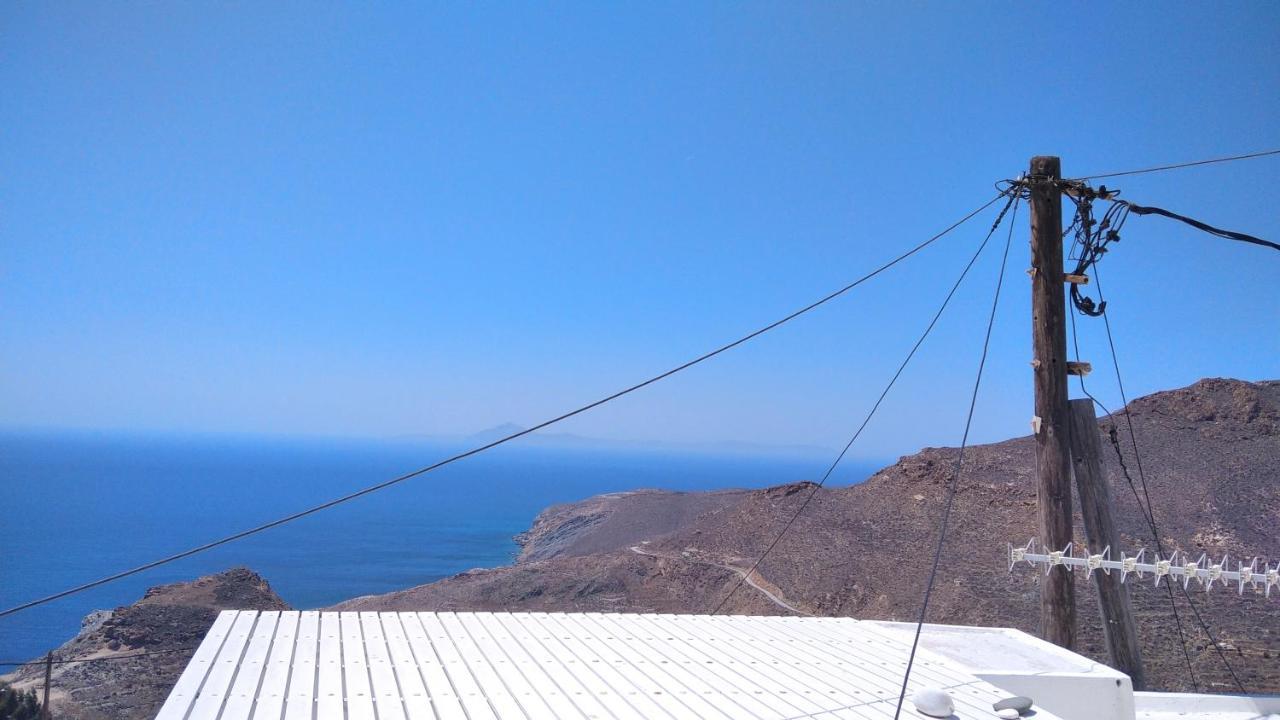 Traditional Renovated House In The Centre Of Anafi Exterior foto