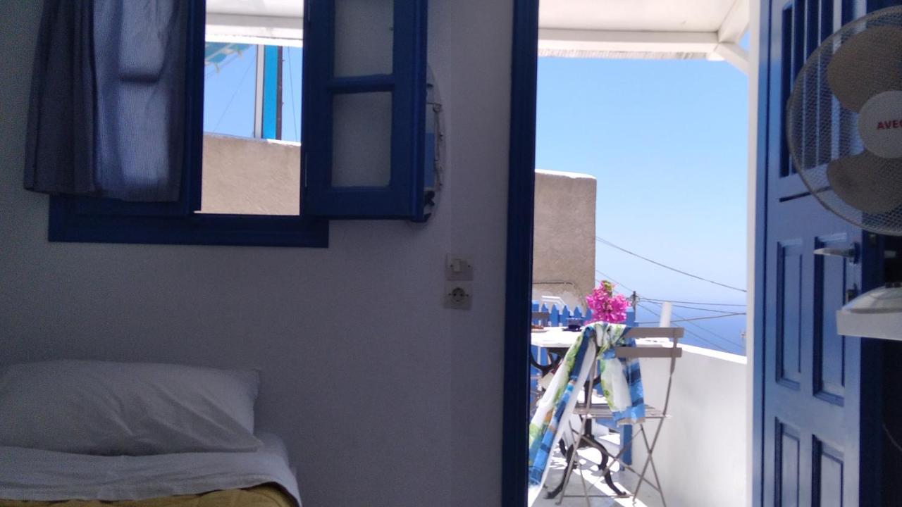 Traditional Renovated House In The Centre Of Anafi Exterior foto
