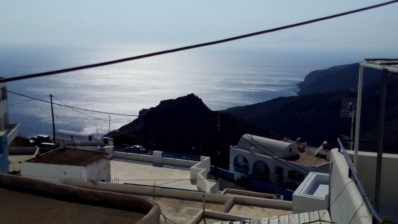 Traditional Renovated House In The Centre Of Anafi Exterior foto
